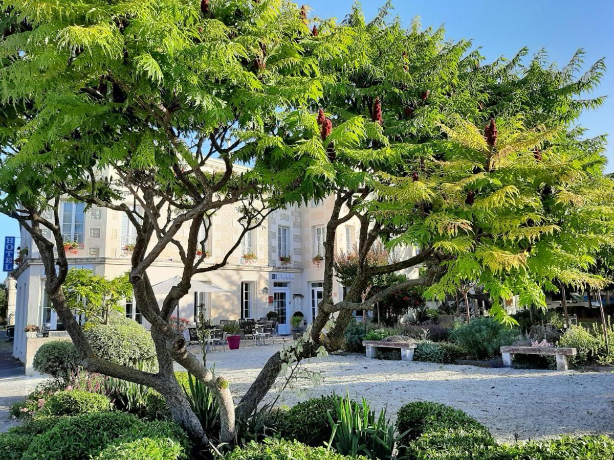 Logis Hotel Le Richelieu - Royan Atlantique Saujon Exterior foto